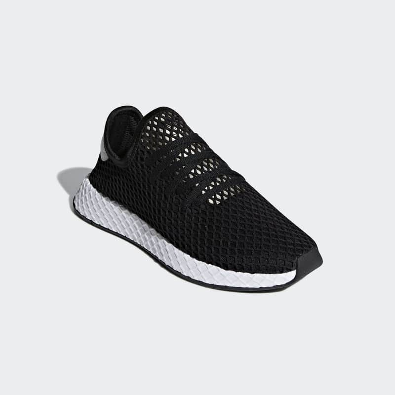 Black deerupt on sale